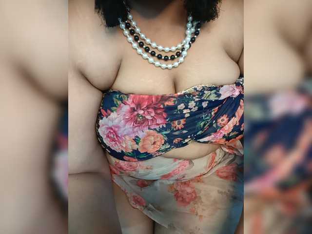Boldbarbie live cam on BongaCams