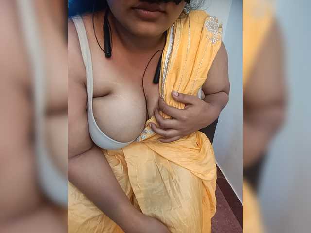 Boldbarbie live cam on BongaCams