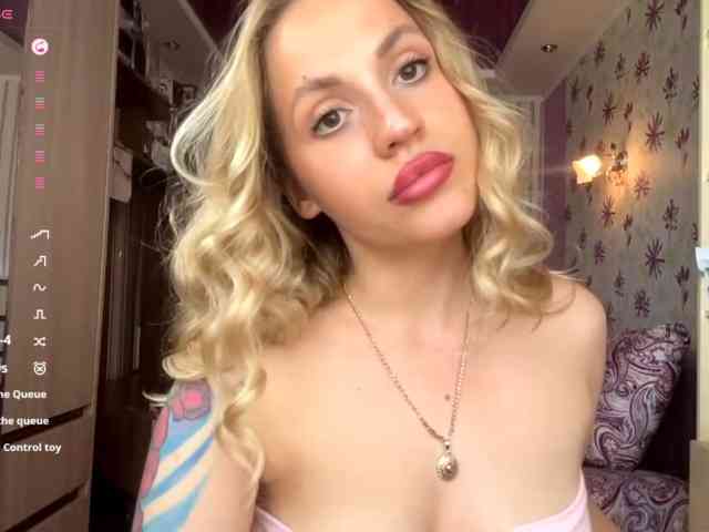 ElsyBraman Live Webcam on BongaCams