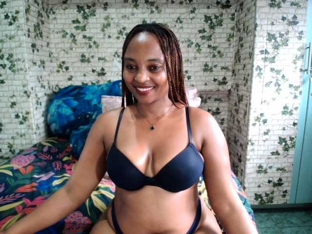 Ebonyseduction00 live cam on BongaCams