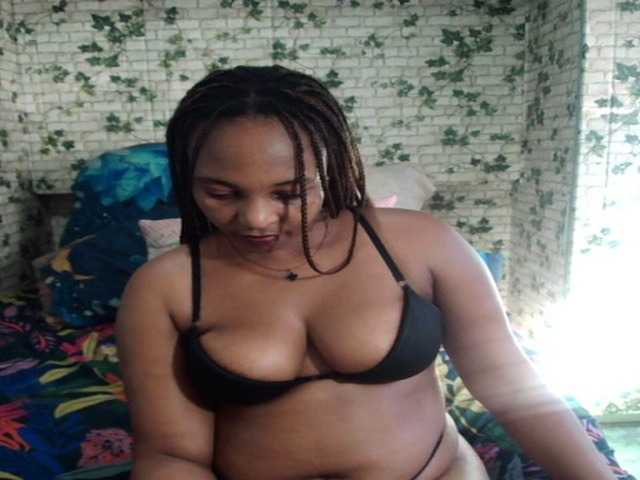 Ebonyseduction00 live cam on BongaCams