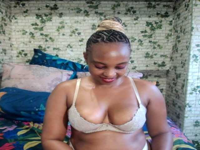 Ebonyseduction00 live cam on BongaCams
