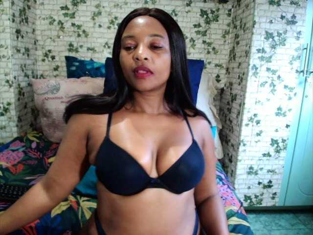 Ebonyseduction00 live cam on BongaCams
