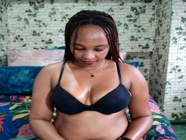 Ebonyseduction00 live cam on BongaCams