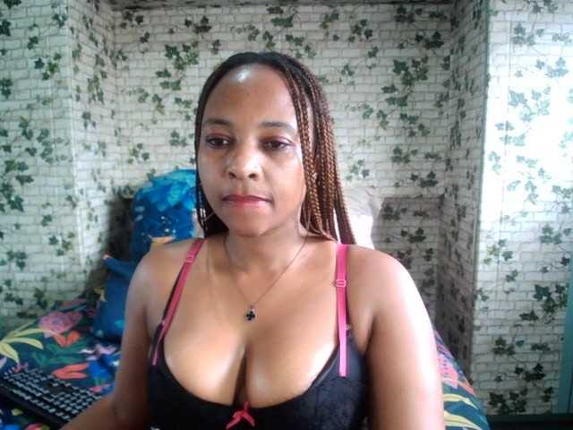 Ebonyseduction00 live cam on BongaCams