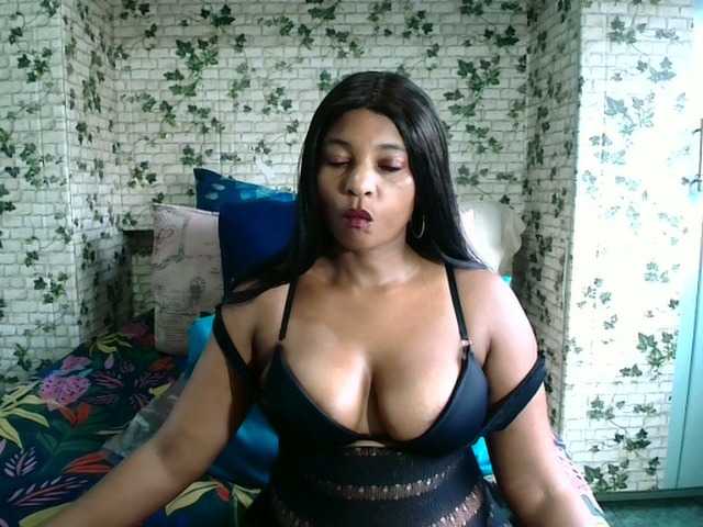 Ebonyseduction00 live cam on BongaCams