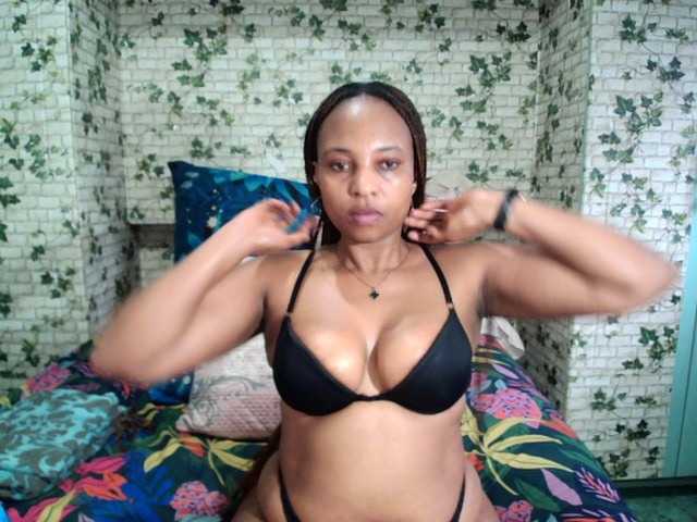 Ebonyseduction00 live cam on BongaCams