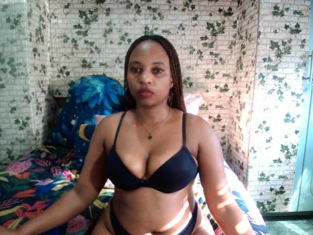 Ebonyseduction00 live cam on BongaCams