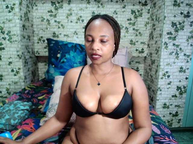 Ebonyseduction00 live cam on BongaCams