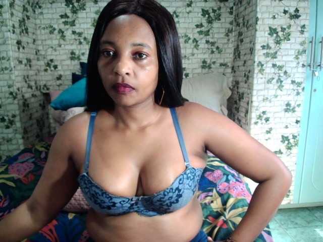 Ebonyseduction00 live cam on BongaCams