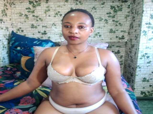 Ebonyseduction00 live cam on BongaCams