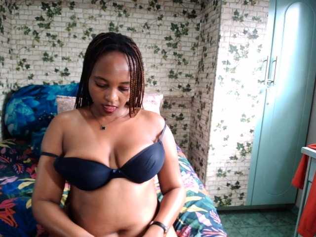 Ebonyseduction00 live cam on BongaCams