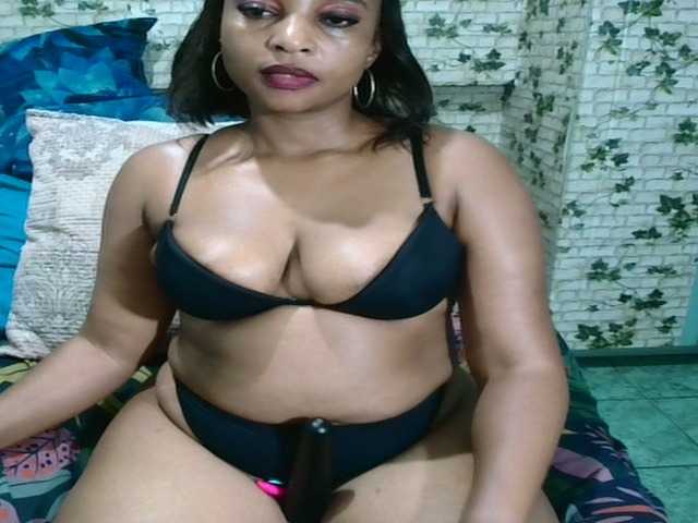 Ebonyseduction00 live cam on BongaCams