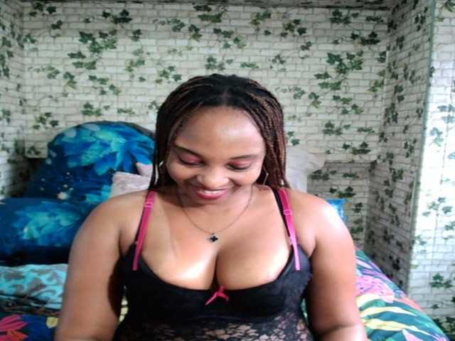 Ebonyseduction00 live cam on BongaCams