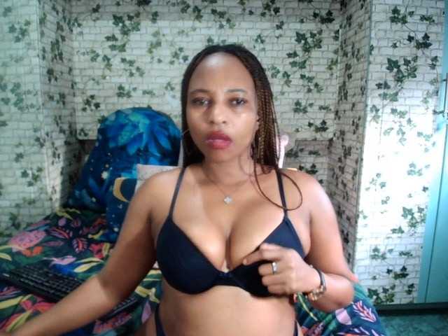 Ebonyseduction00 live cam on BongaCams