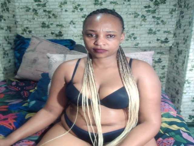 Ebonyseduction00 live cam on BongaCams