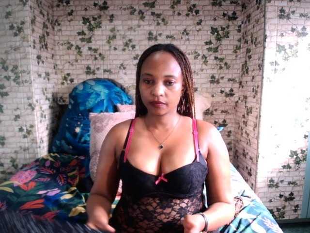 Ebonyseduction00 live cam on BongaCams