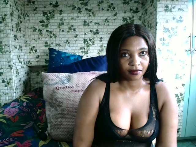Ebonyseduction00 live cam on BongaCams