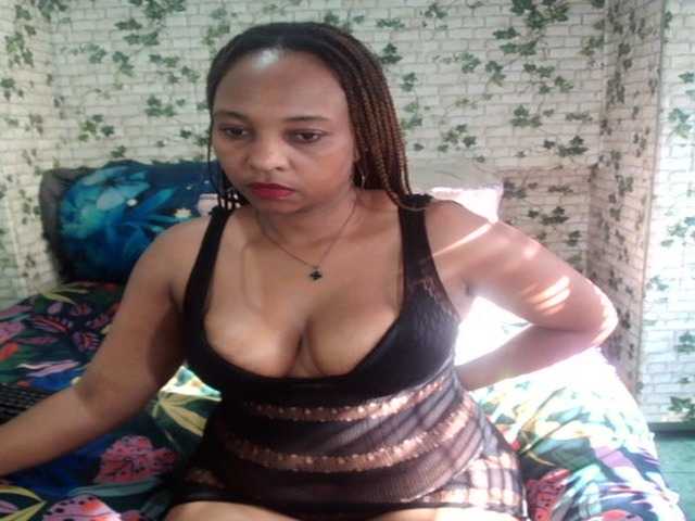 Ebonyseduction00 live cam on BongaCams