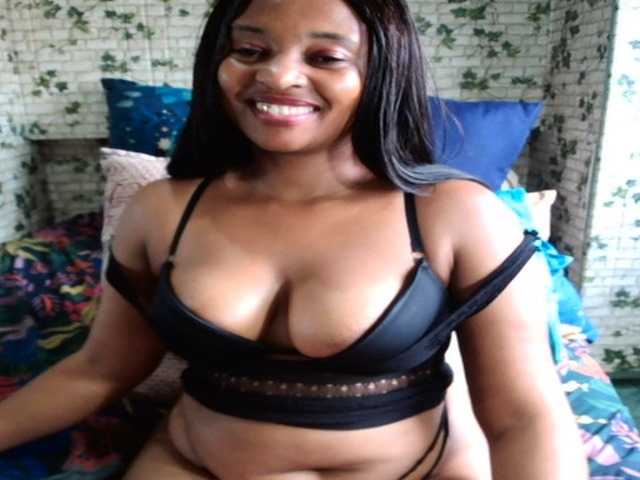 Ebonyseduction00, live now on BongaCams
