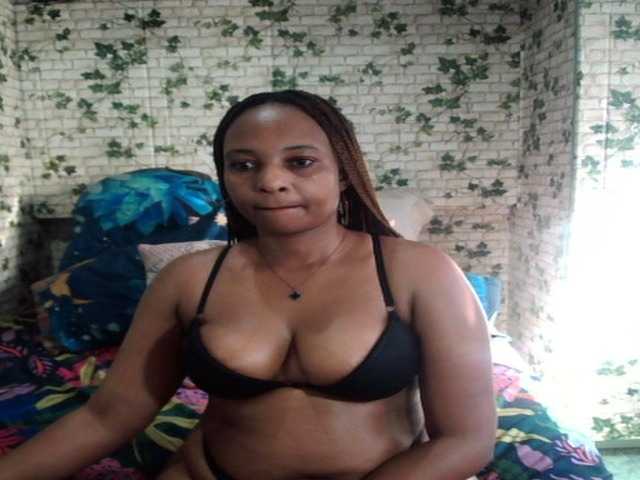 Ebonyseduction00 live cam on BongaCams