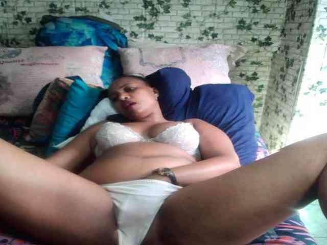 Ebonyseduction00 webcam