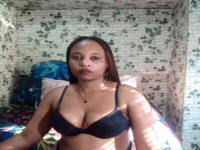 Ebonyseduction00 webcam