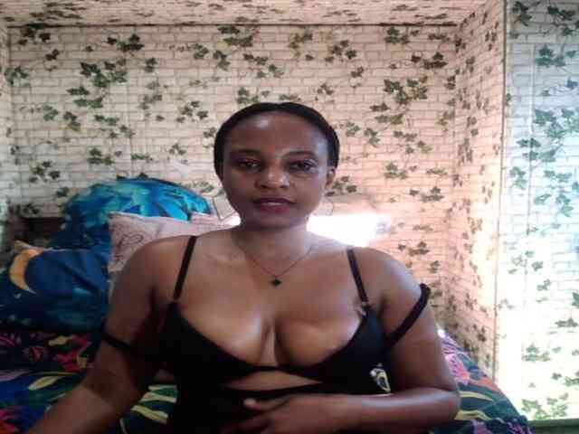Ebonyseduction00 webcam
