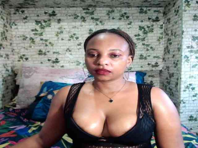Ebonyseduction00's cam show statistics and live stream