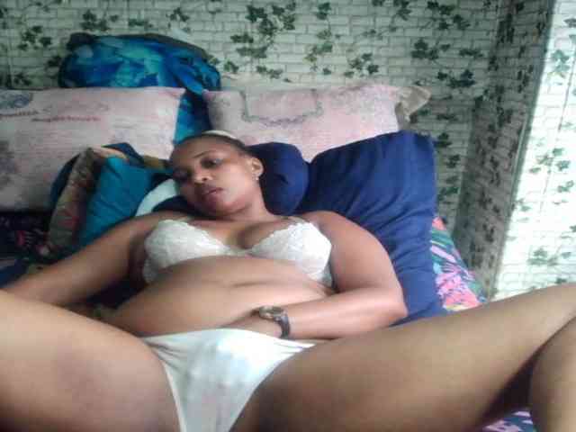 Ebonyseduction00 webcam