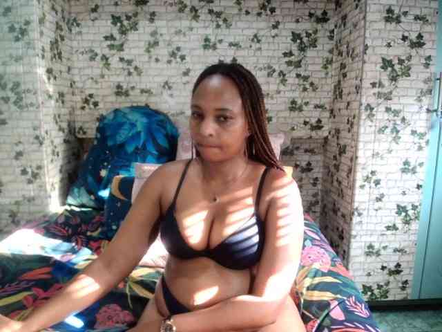 Ebonyseduction00 webcam