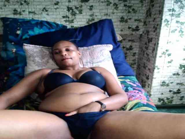 Ebonyseduction00 webcam