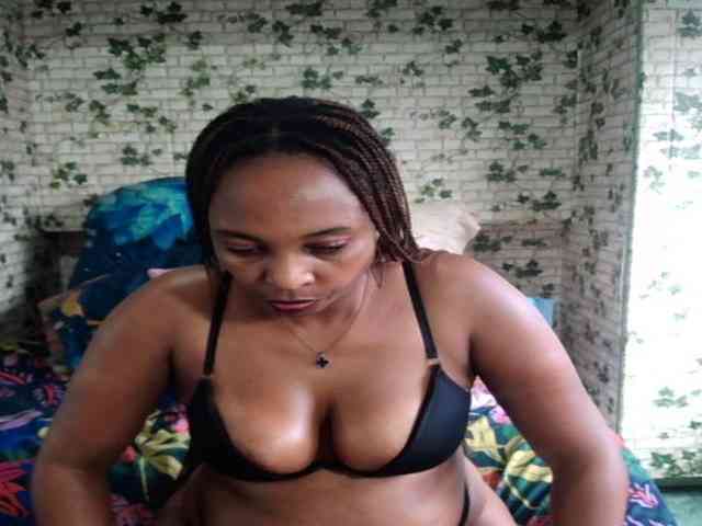 Ebonyseduction00 webcam