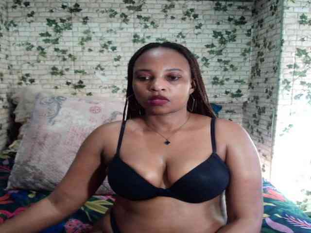 Ebonyseduction00 webcam