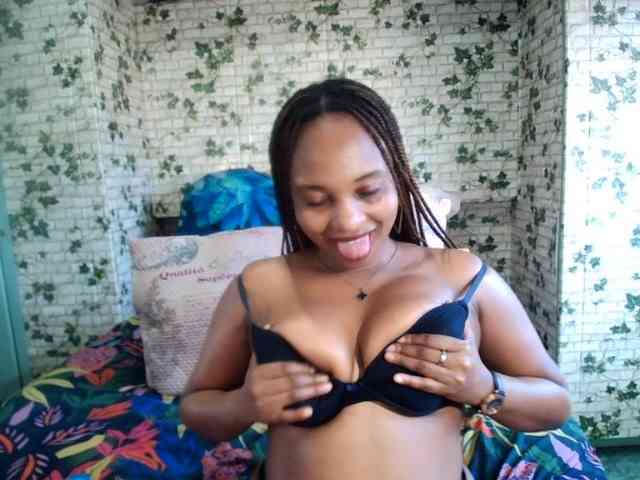 Model: Ebonyseduction00