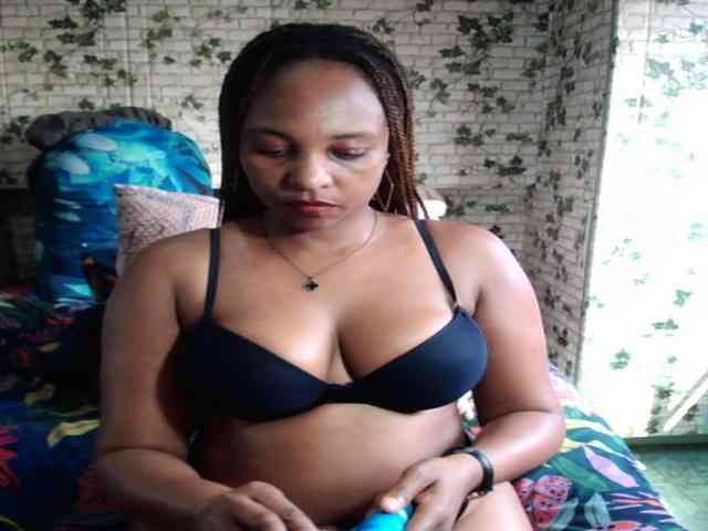 Ebonyseduction00 webcam