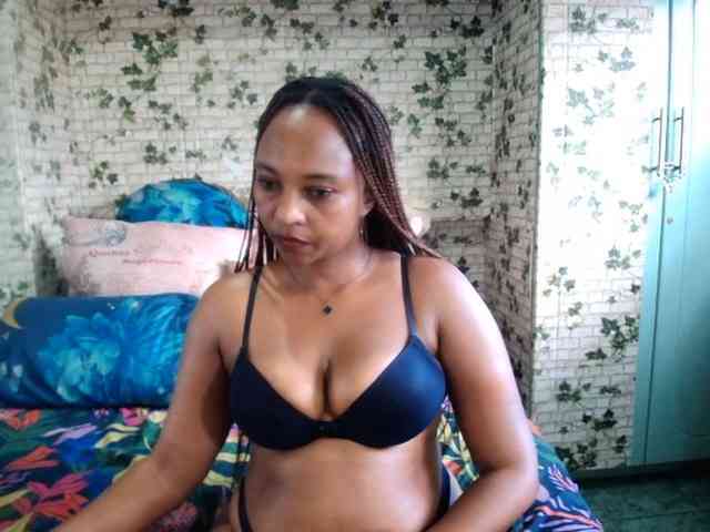 Ebonyseduction00 webcam