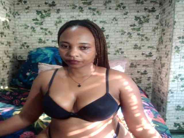 Ebonyseduction00 webcam