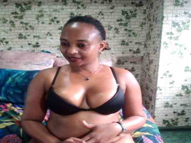 Ebonyseduction00 webcam