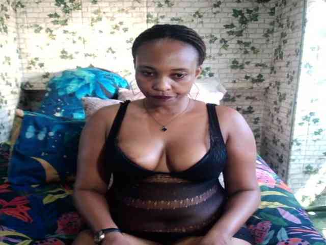 Ebonyseduction00 webcam