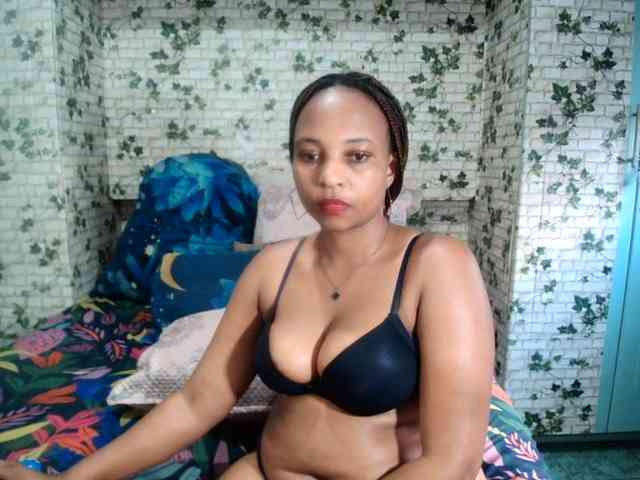 Ebonyseduction00 webcam