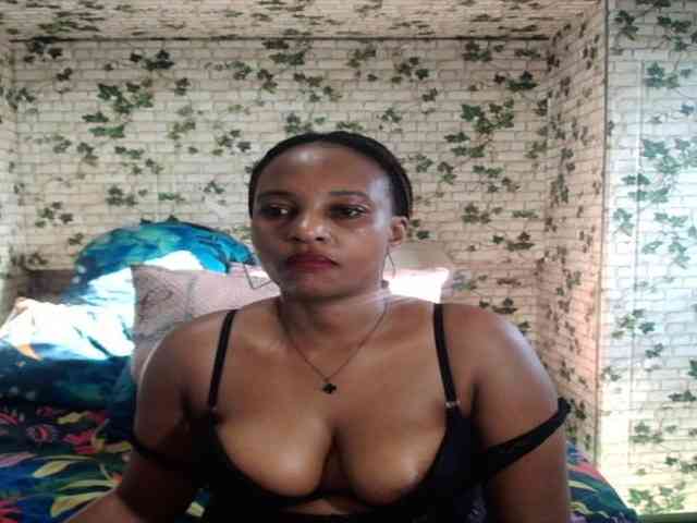 Ebonyseduction00 webcam