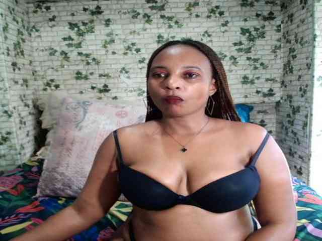 Ebonyseduction00 webcam