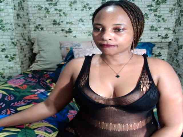 Ebonyseduction00's cam show statistics and live stream