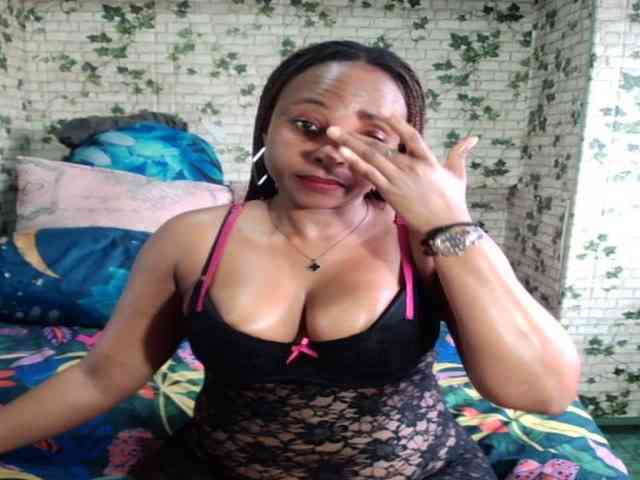Ebonyseduction00 webcam