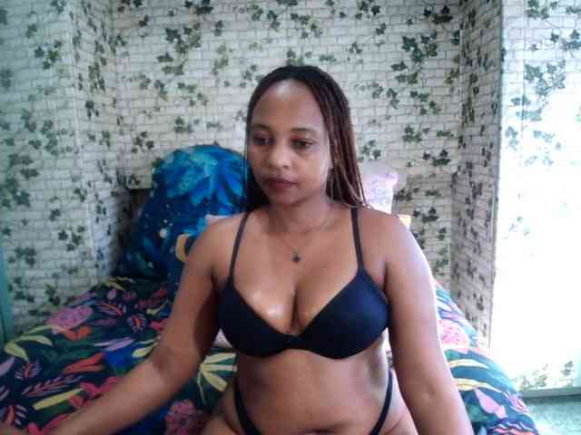 Ebonyseduction00 webcam
