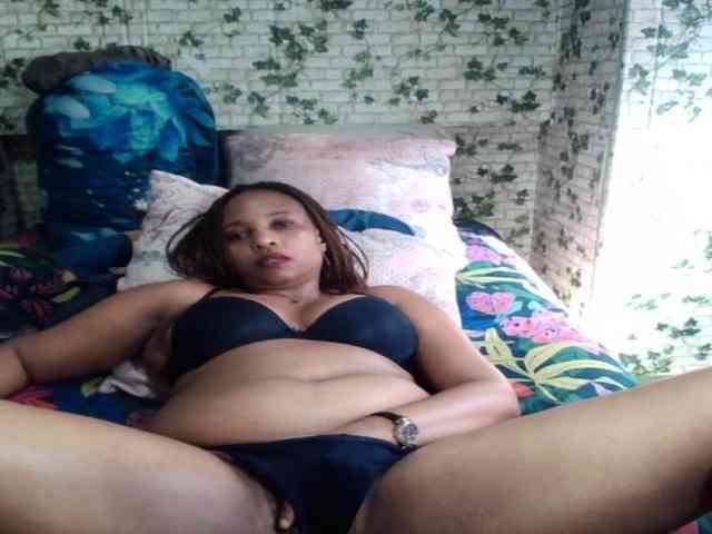 Ebonyseduction00 webcam