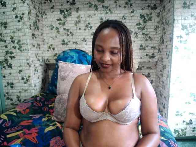 Ebonyseduction00 webcam