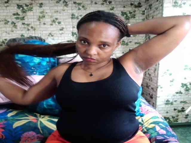 Ebonyseduction00 webcam