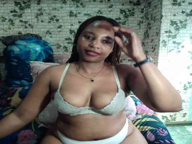 Ebonyseduction00 webcam